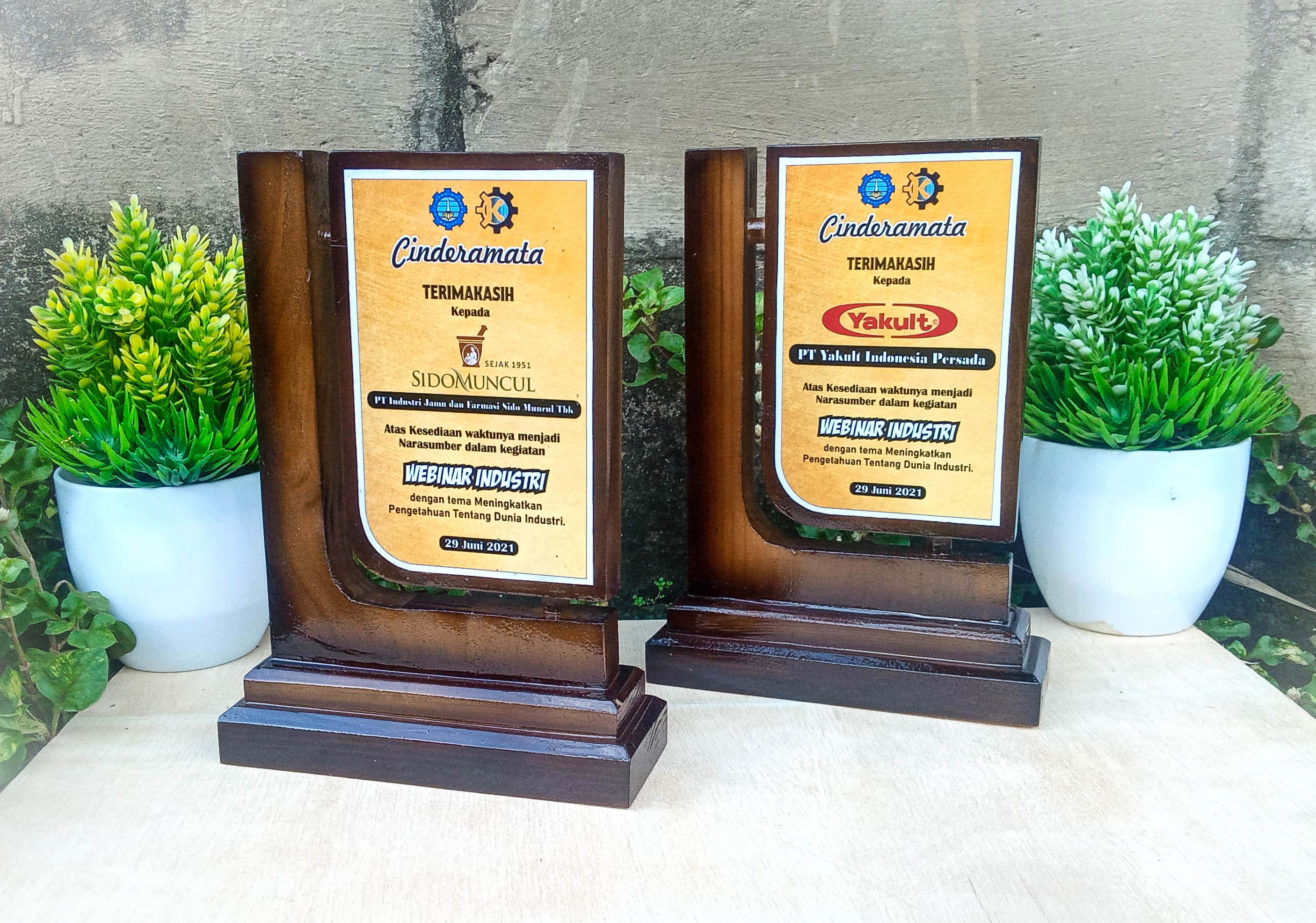 PLAKAT KAYU 1 LAYER GANTUNG